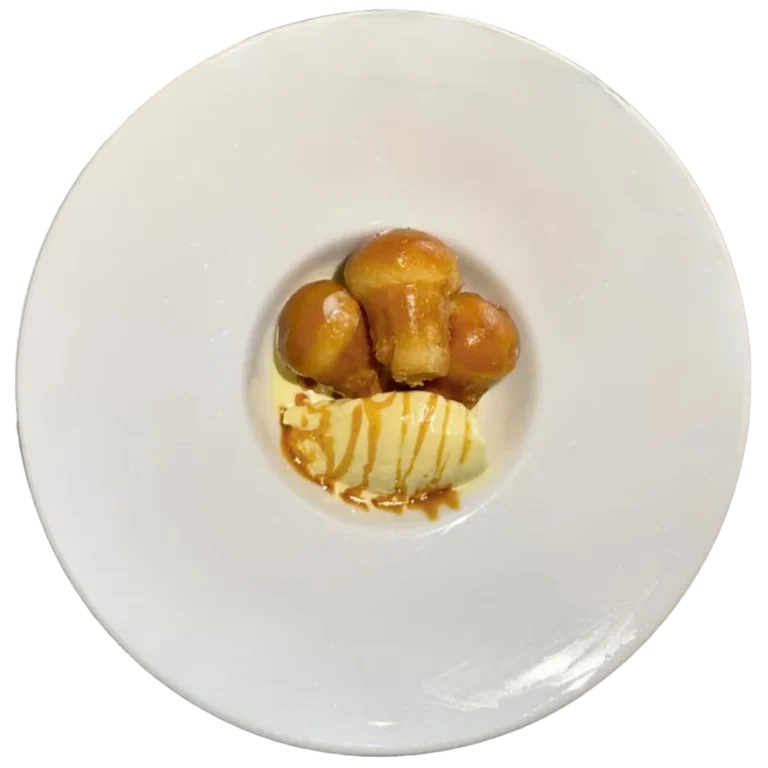 Babà al rhum con mascarpone e caramello salato da Alcide a Venturina