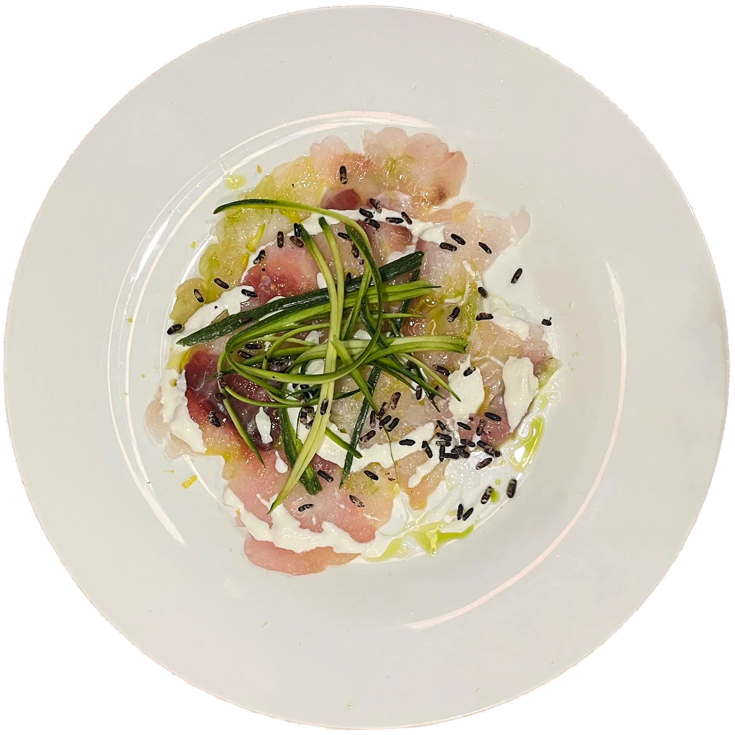 Piatto carpaccio di dentice marinato, burrata e verdure, da Alcide a Venturina.
